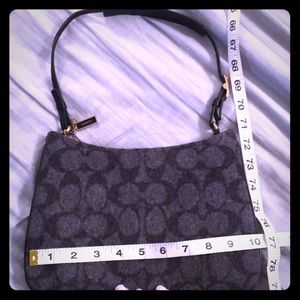 Adorable Coach Wool Gray Black Purse